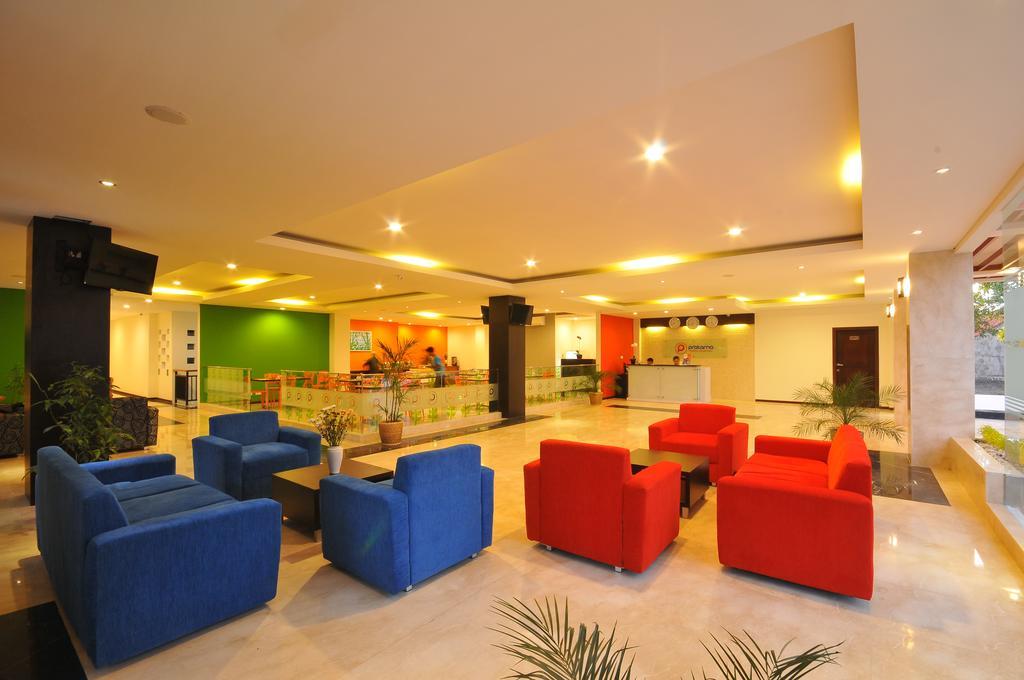 Pratama Hotel & Convention Mataram Exterior foto