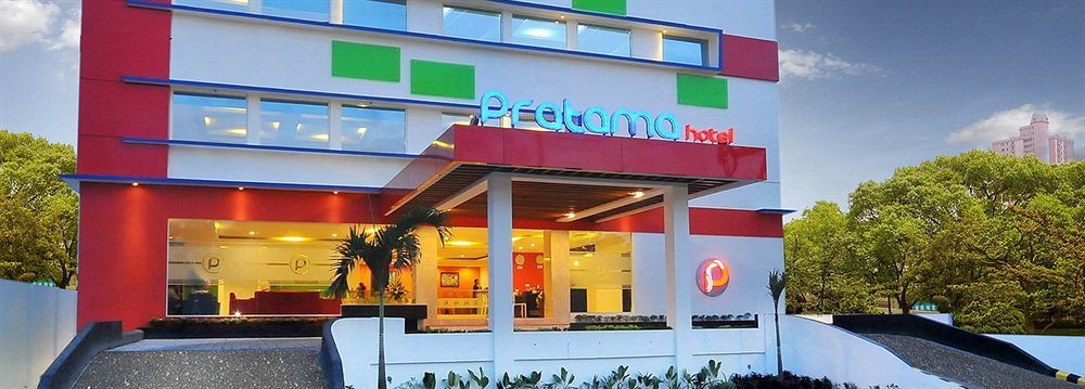 Pratama Hotel & Convention Mataram Exterior foto