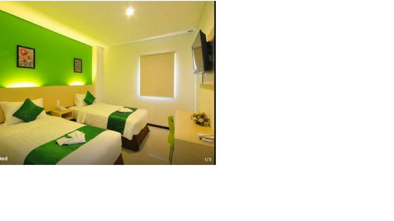 Pratama Hotel & Convention Mataram Exterior foto